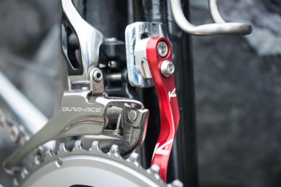 Успокоители цепи K-EDGE Уловитель цепи Pro Road Braze-on Chain Catcher Black Anodize (K13-002-BLK) - купить в Москве