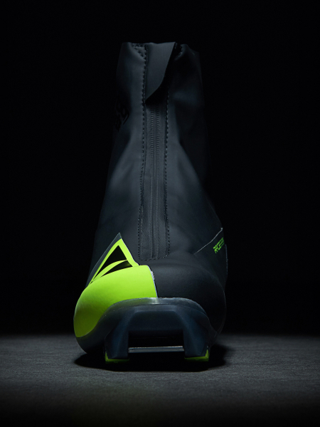 Ботинки для беговых лыж Fischer Carbonlite Classic - купить в Москве