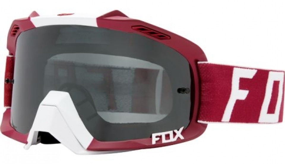 

Fox Air Defence Preest (2018), Dark red
