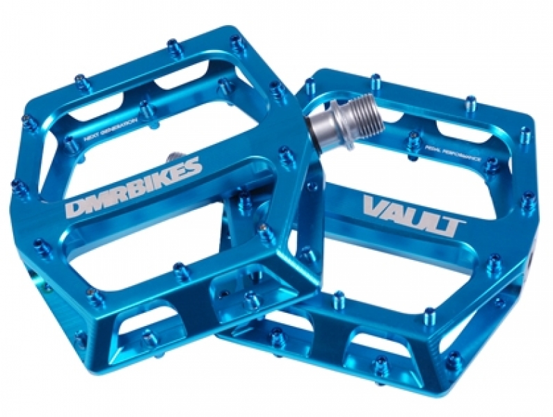 

DMR Vault (2018), Blue